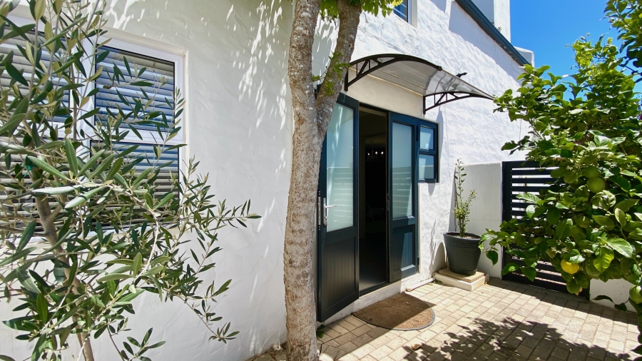 6 Bedroom Property for Sale in Jacobsbaai Western Cape